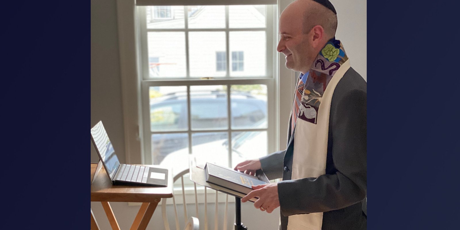 rabbi-computer-image